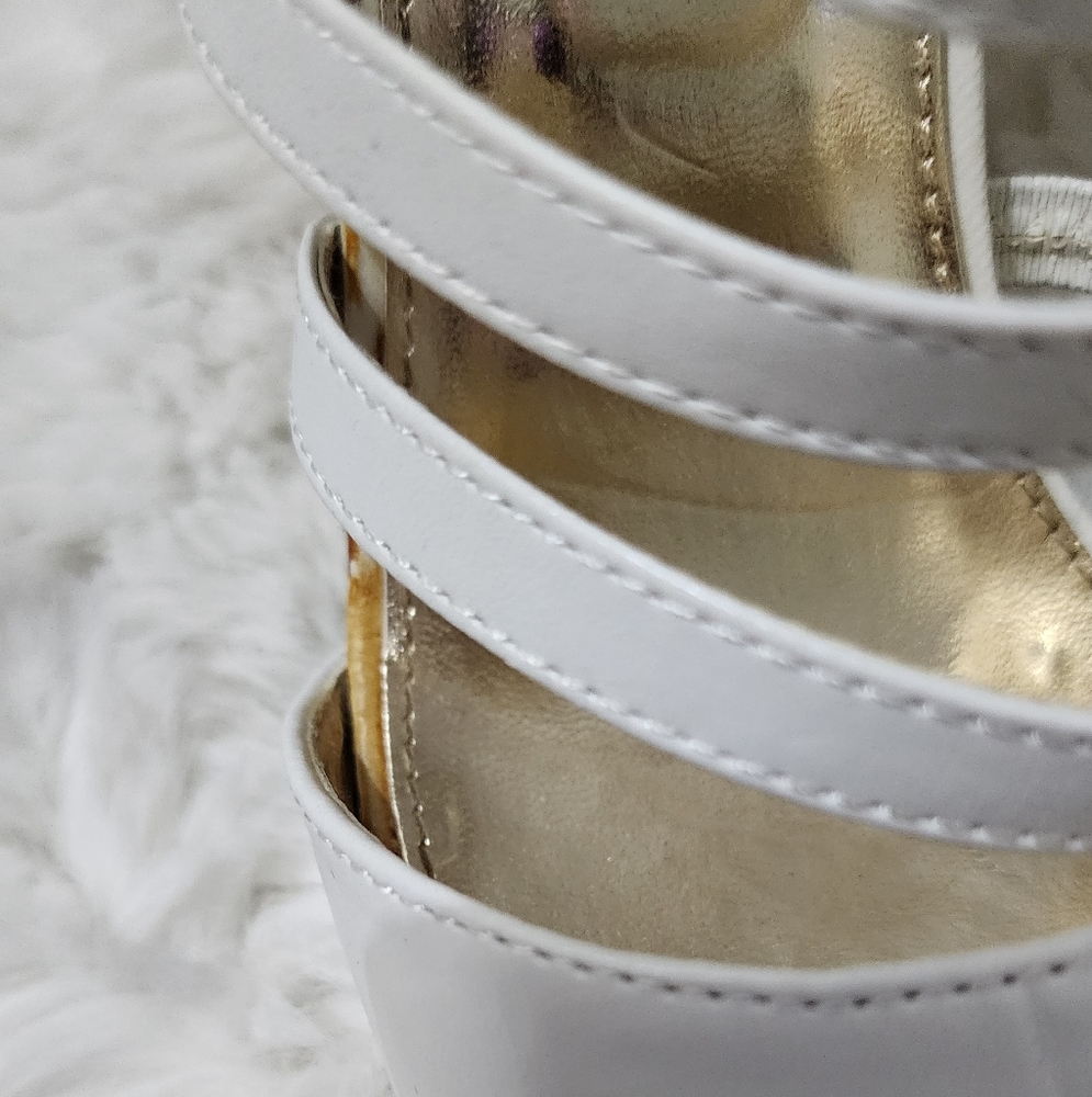 Elegant White Women's Heels - Picture 6 of 9